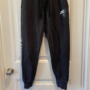 Nike Mens Joggers